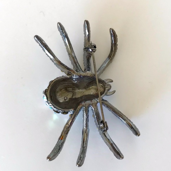 Bejeweled Spider Brooch/Pin - Picture 3 of 3